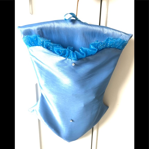 Victorian Corset shape accessory bag. - Picture 7 of 9